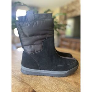 Lands End Woman’s Black Suede Winter Boots Quilted Pullon 9 B Lined